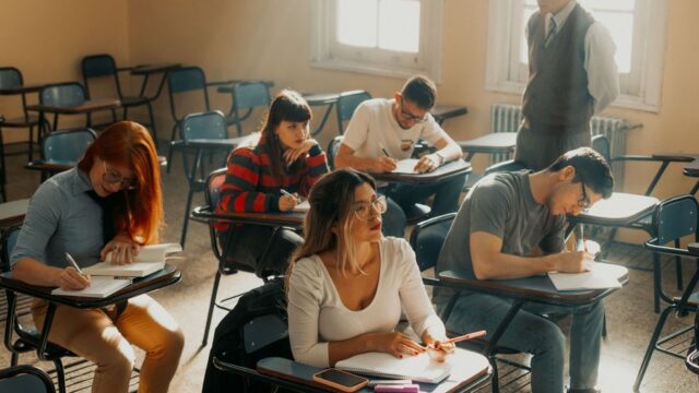 Como Estudar Redação para Concurso: Estrutura Nota 10 em 2025